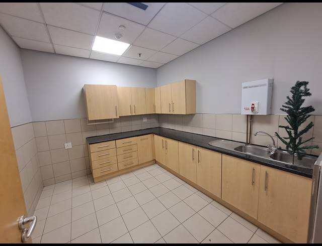 1,295M² OFFICE TO LET IN MELROSE ARCH